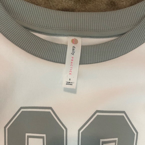 Anthropologie Daily practice, Philadelphia sweatshirt dress - Picture 2 of 5